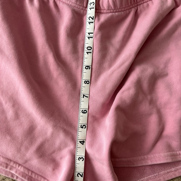 Fabletics Shorts - Picture 2 of 7